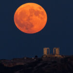 evenimente astronomice de neratat in aceasta primavara cand si cum poti vedea luna roz si luna albastra 69cb62a97ed39