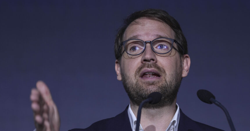 exclusiv dominic fritz critica interventia psd in scandalul ponta toiu sa terminam cu aceasta republica a privilegiatilor 69af3376e31e7