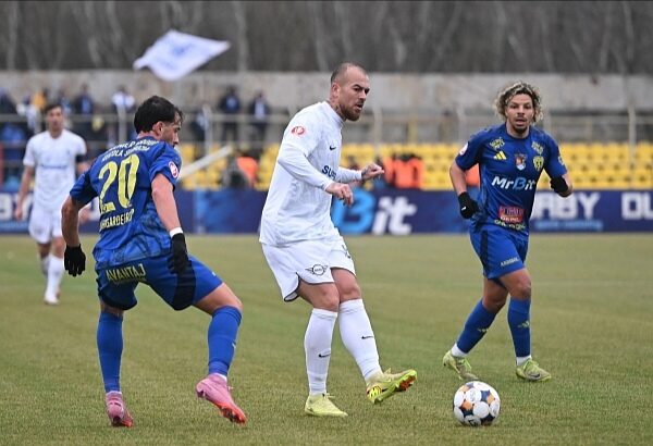 farul constanta duce 23 de jucatori la amicalul cu ludogorets razgrad revine alibec 69c7b6933617c