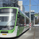 femeie lovita de tramvai in bucuresti dupa ce ar fi traversat pe rosu circulatia liniei 5 blocata 69c00036cac12