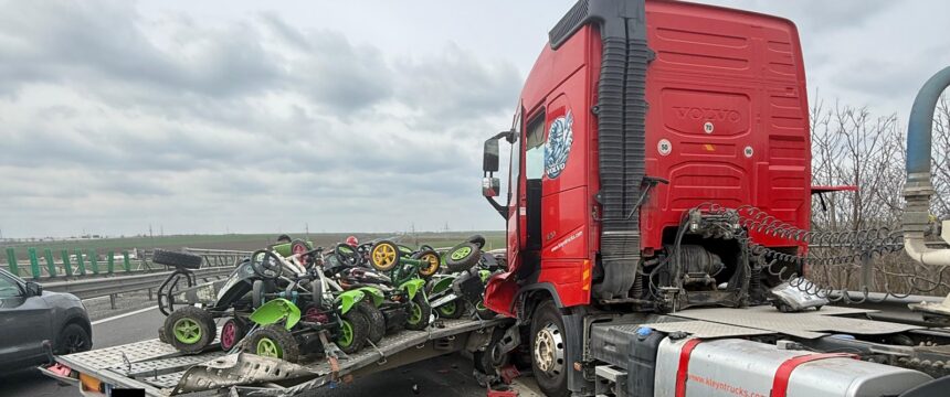 foto accident pe autostrada soarelui a2 aproape de medgidia traficul se desfasoara cu dificultate 69bd3f335b24f