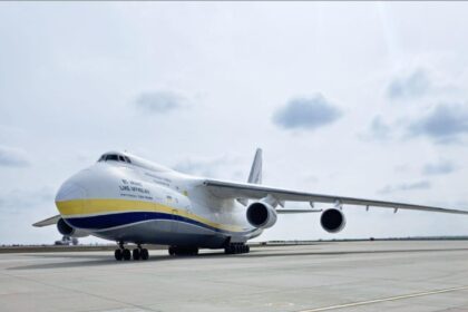 foto aeronava gigant antonov an 124 a aterizat pe aeroportul mihail kogalniceanu misiune cargo de amploare la constanta 69bd6cfcbe3ee