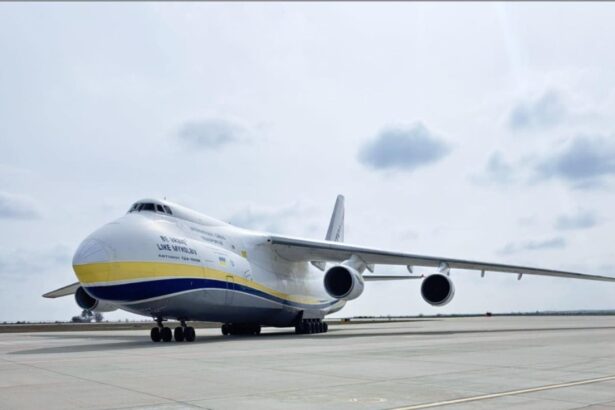 foto aeronava gigant antonov an 124 a aterizat pe aeroportul mihail kogalniceanu misiune cargo de amploare la constanta 69bd6cfcbe3ee