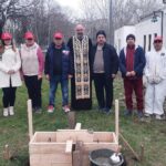 foto asociatia suflete deschise a pus piatra de temelie a unui monument in parcul garii zece troite ctitorite in judetul constanta 69be8641ef61a