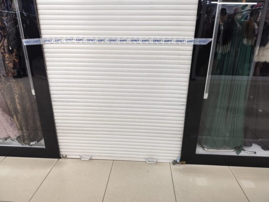 foto horia constantinescu in control la doraly mall magazine sigilate de inspectorii cjpc constanta 69b93fda637ee