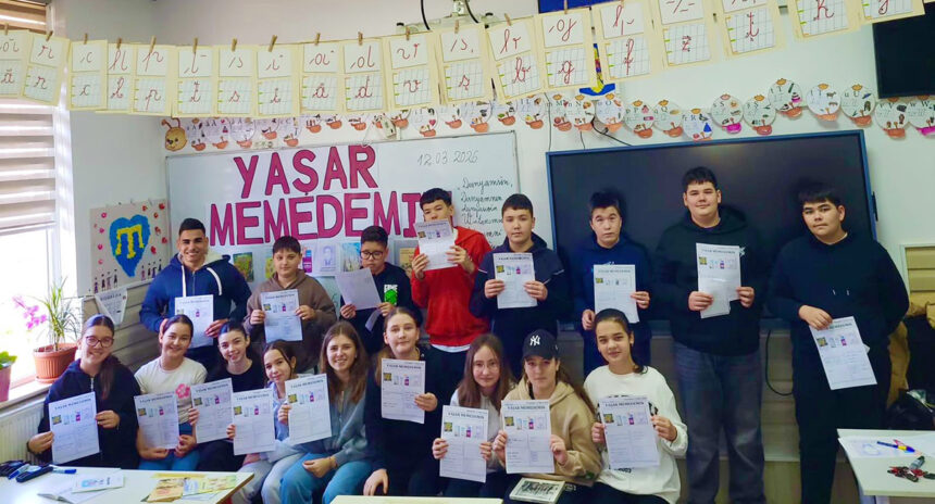 foto udttmr si elevii de etnie tatara au sarbatorit 90 de ani de la nasterea lui yasar memedemin poetul din valu lui traian 69b3be55e7bdd