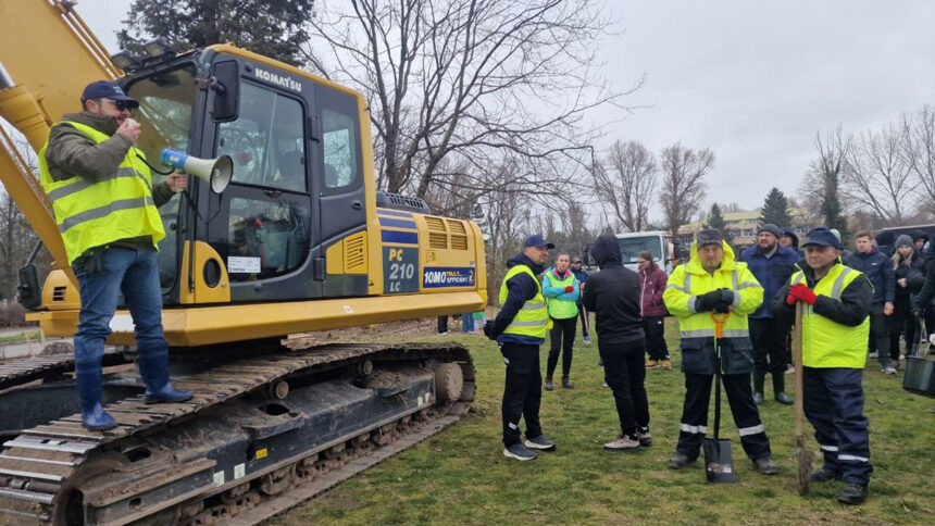 foto video actiune ampla de plantare la palatul copiilor organizata de asociatia constanta restart si asociatia caravana fericirii in aceasta dimineata 69be54f527d12