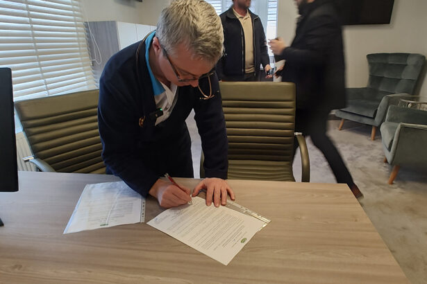 foto video dr dan lefter este noul manager interimar al spitalului municipal mangalia lipsa garzii la pediatrie arde dar nu este singura problema 69affb15121cb