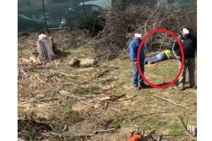 foto video interventie de urgenta pe santierul unde cambela prod amenajeaza o parcare un barbat gasit intins pe jos 69c66ed8017a5