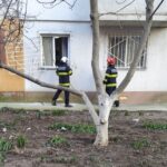 foto video interventie de urgenta pe strada arcului din constanta o femeie care nu mai raspundea la telefon salvata de pompieri 69a7035fefac7