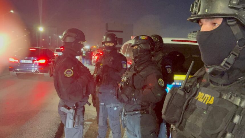 foto video razii de amploare la constanta agigea si cumpana un tanar de 19 ani prins cu arma la pacanele 69b699954c338