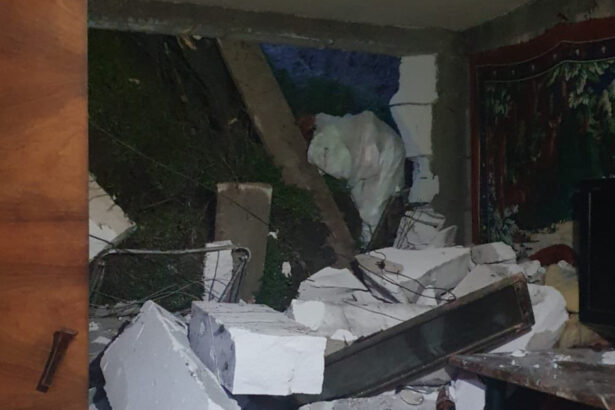 galerie foto primarul slatinei despre casele afectate de alunecari niciun arhitect sef nu ar fi semnat autorizatii pentru acea zona 69a95e736a50e