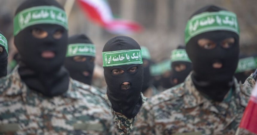 gardienii revolutiei din iran il ameninta pe benjamin netanyahu vom continua sa l vanam si sa l ucidem 69b67be12c7ff