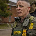 greg bovino seful granicerilor sua a iesit la pensie cu tot cu parolele de la conturile de social media ale institutiei 69cc32137f829