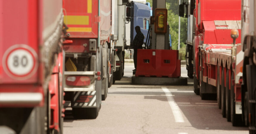 guvernul a aprobat prelungirea ajutorului pentru transportatori privind motorina cumparata pana la finalul lui 2026 69b31b0716883