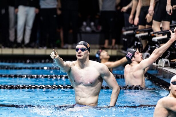 inotatorul constantean patrick dinu in top in competitia universitara americana 69a8a62fdfcfb