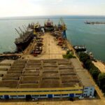 interventie de amploare un remorcher s a scufundat in portul midia 69ba591736e15