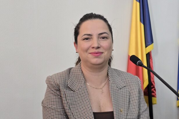 ionela costache tot mai aproape de numirea pe functia de administrator public al judetului constanta 69c48d55ada7a