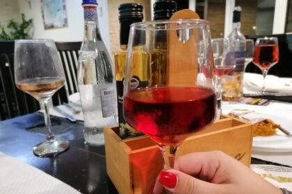 local din venus amendat de garda de mediu din cauza numarului de locuri reactia firmei mesele sunt ale angajatilor 69adf27b50d62