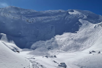 locul din romania unde stratul de zapada are 162 de centimetri avertisment pentru schiori 69c3ff4220cc9