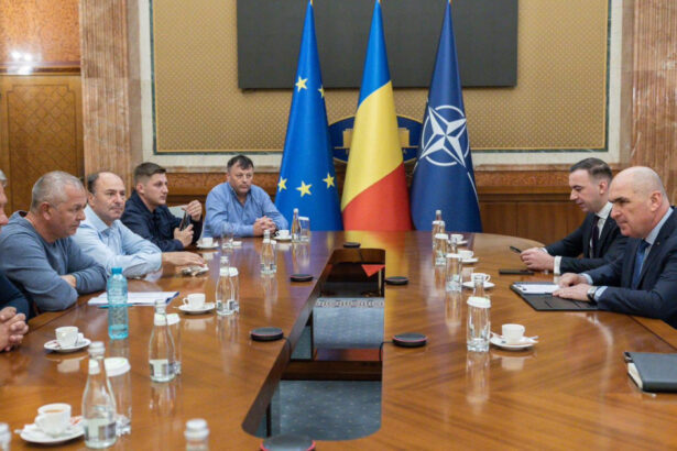 mesajul lui ilie bolojan pentru minerii protestatari inteleg situatia insa sunt corect si va spun adevarul 69c2cd631c3e7