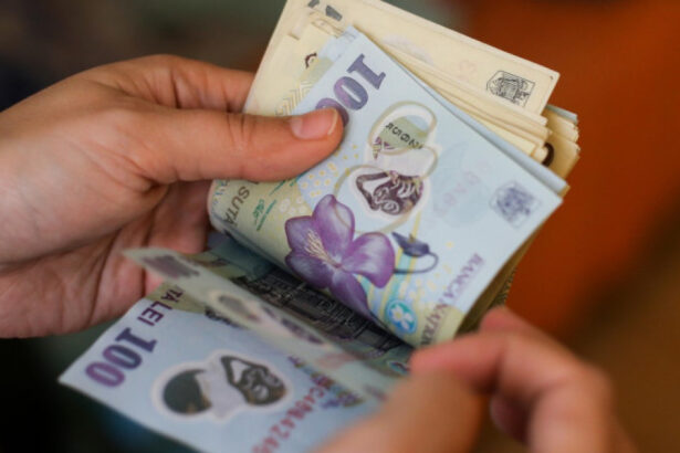 milioane de romani au primit ajutoare sociale in februarie sumele platite depasesc 26 miliarde de lei 69c29526e145d