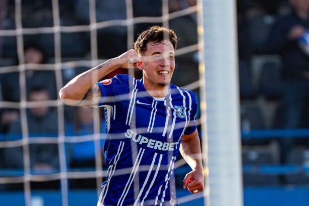 mircea lucescu nu a avut ochi pentru alexandru isfan l a convocat pe marius coman 69bd5bbc14e5d