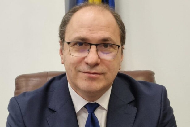 nicusor dan a semnat numirea lui mihai dimian in functia de ministru al educatiei cand va depune juramantul 69a6bf215a875