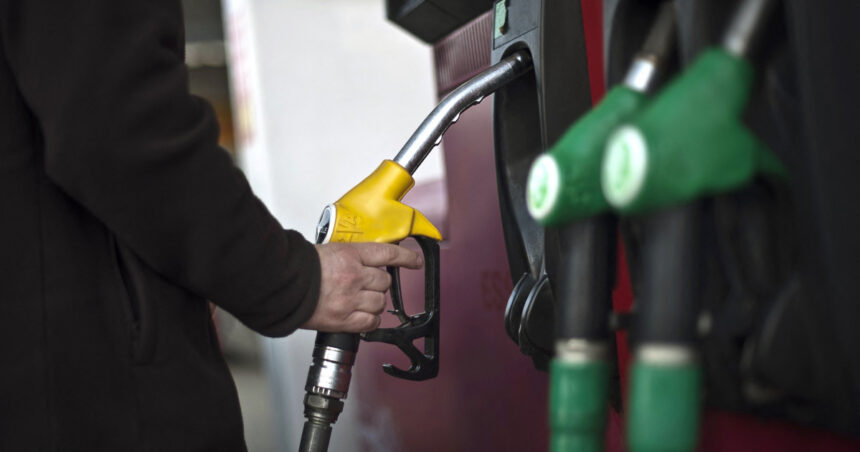 nou scenariu privind reducerea pretului la pompa coalitia a discutat taxarea suplimentara a companiilor care fac supraprofit surse 69ca9a4766b49