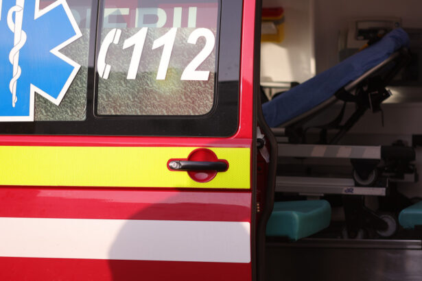 o adolescenta a ajuns la spital dupa ce a cazut dintr un autocar in mers pe un drum din bistrita nasaud 69ca53f408586