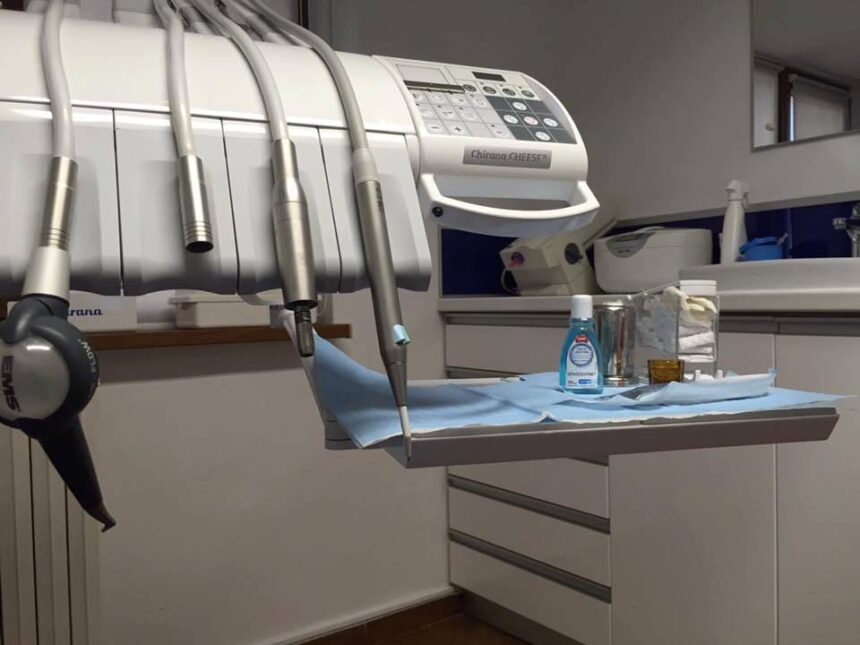 o cunoscuta clinica stomatologica din constanta amendata dupa ce o fosta angajata a furat datele pacientilor 69a4b807a38c2