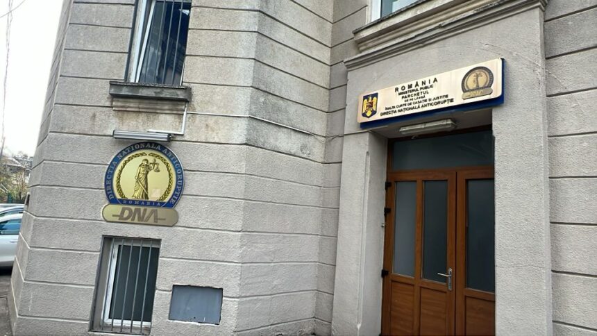 oficial de la dna despre sefii vamii care luau mita in portul constanta 69aac2f2555cc