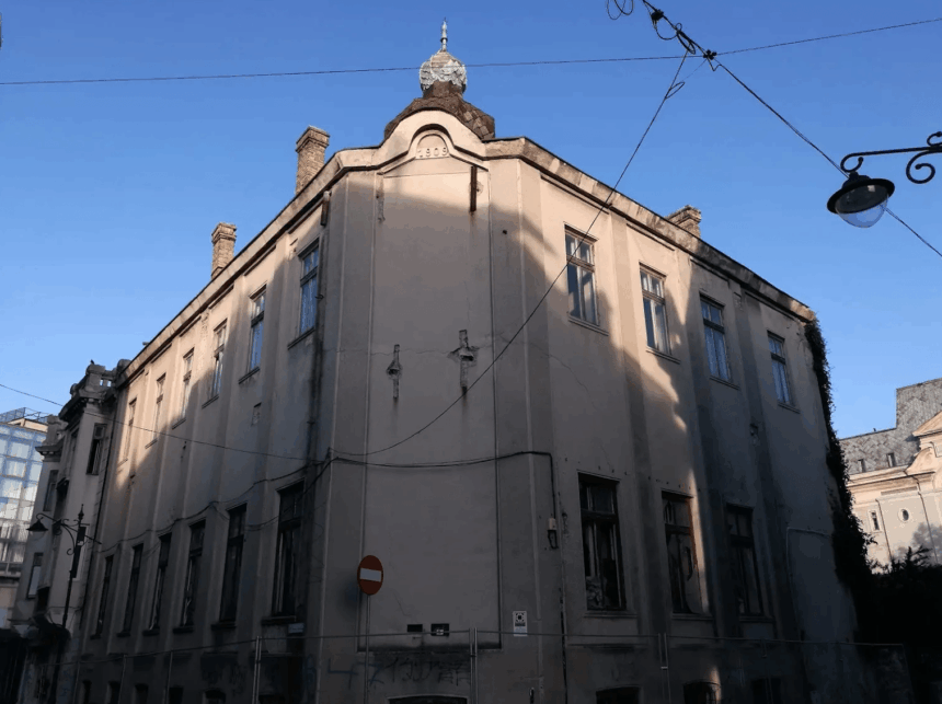 pas cu pas andrei muntmark devine proprietarul celor mai interesante cladiri monument istoric din zona peninsulara 69c9be31cdb1b