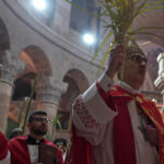 patriarhul latin al ierusalimului impiedicat de politia israeliana sa celebreze duminica floriilor la biserica sfantului mormant 69c9178f655e9