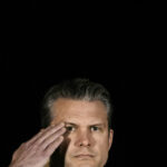 pete hegseth a desfiintat birourile care acum ar fi anchetat atacul asupra scolii din iran unde au murit 170 de copii 69b112b668b27