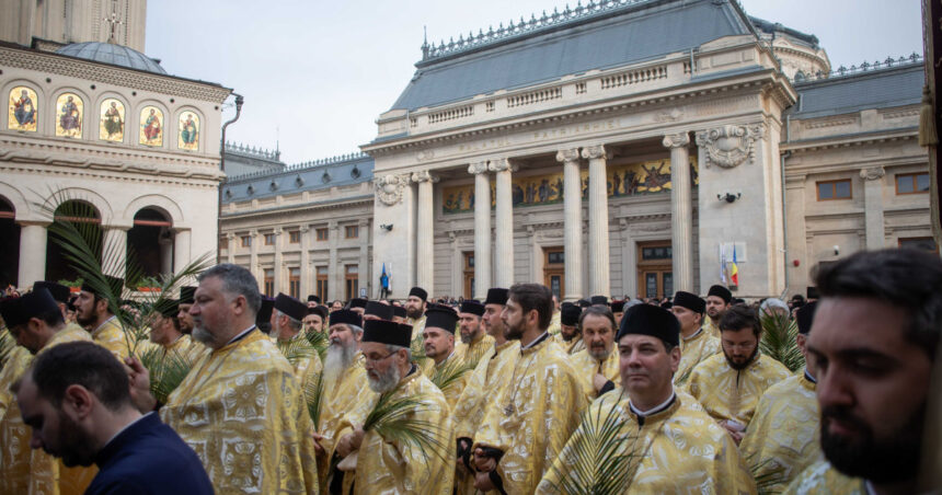 procesiune romano catolica de florii astazi in centrul capitalei restrictii de trafic pe mai multe artere importante din bucuresti 69c8cdceb1bfb