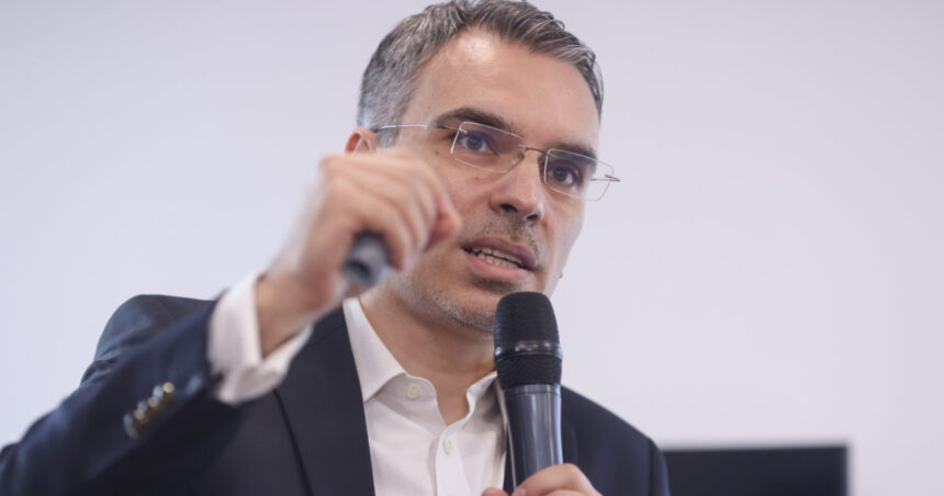 remus stefureac evacuarea cetatenilor romani din orientul mijlociu a prilejuit o noua etalare a pozitionarilor extreme 69a84ff1a1d6e