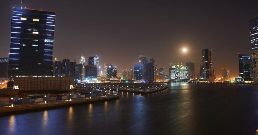 roman blocat in dubai cei 28 de elevi din focsani sunt in regula si se bucura de vacanta asa cum pot 69a57803ad0d5