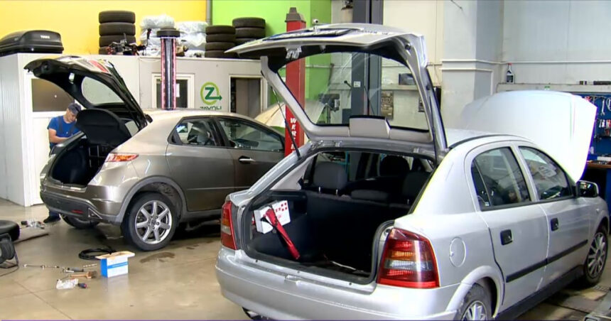 romanii isi monteaza instalatii gpl pe masini dupa explozia pretului la benzina se simte la buget chiar la jumatate 69c1a28f467ff