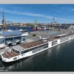 s a deschis sezonul croazierelor in portul constanta peste 170 de turisti din sua canada australia si alte tari au ajuns pe faleza cazinoului 69c7cea9eb555