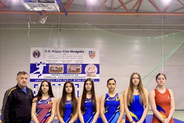 sapte sportive de la cs medgidia participa la campionatul national de lupte under 17 de la ploiesti 69a9e92d52ef9