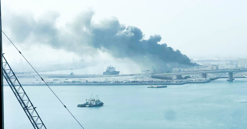 servicii bancare si de plati paralizate dupa ce centrele de date amazon din emirate au fost lovite in atacuri cu drone 69a732fb39754