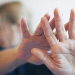 tanar de 17 ani din craiova arestat dupa ce si a batut fosta iubita in strada 69b566250c269