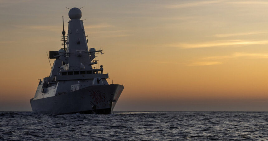 tensiuni in estul mediteranei londra trimite nava de razboi a marinei regale hms dragon in cipru dupa atacurile cu drone 69a73681931d5