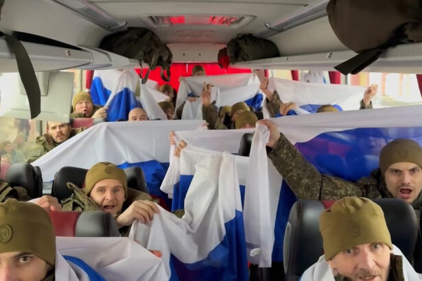 ucraina si rusia au facut un nou schimb de prizonieri de razboi maine urmeaza inca unul 69a996b2de844