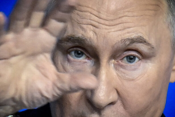 un blogger rus pro kremlin avertizeaza ca rusia se afla in fata unui nou februarie 1917 se intampla ceva rau 69c945452356b