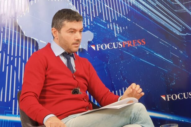 urmeaza concedieri la primaria ovidiu ce spune primarul 69c4830340931