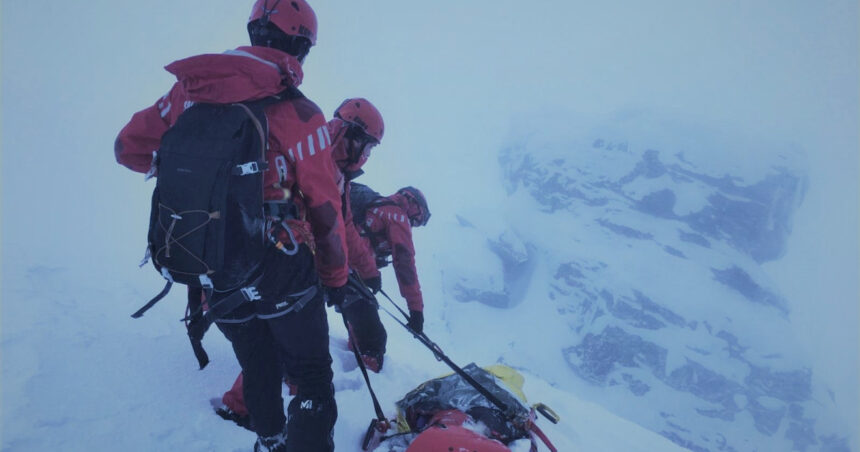 val de interventii pe munte aproape 40 de persoane au fost salvati de salvamontisti in ultimele 24 de ore 69abe8d6a8f66