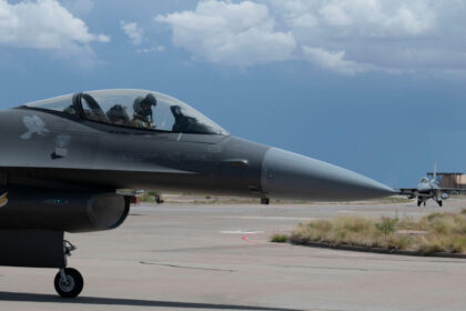 video atac armat la o baza militara din sua un mort si un ranit la holloman in new mexico 69babdb63e038