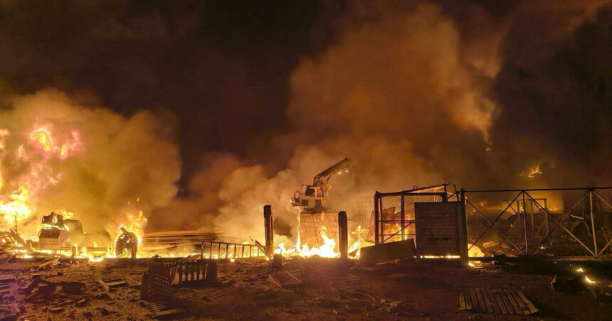 video atac rusesc masiv asupra kievului cel putin patru persoane au murit mai multe cladiri au fost lovite 69b511c6645dc